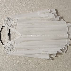 Torrid Blouse, Size 1, Color white